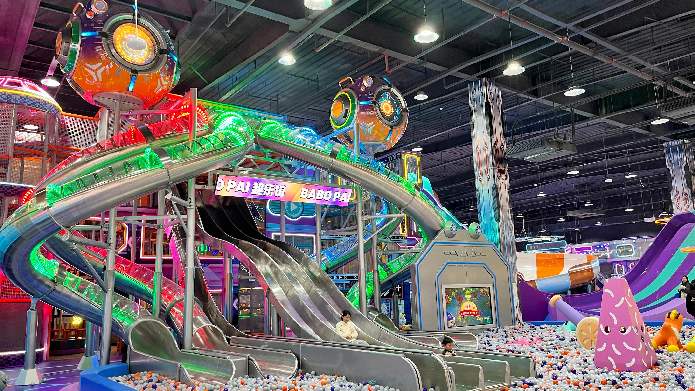 From Concept to Opening: How End-to-End Entertainment Solutions Build Successful FEC Project