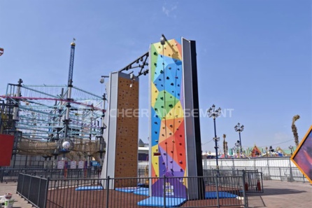 Outdoor Playground (4)